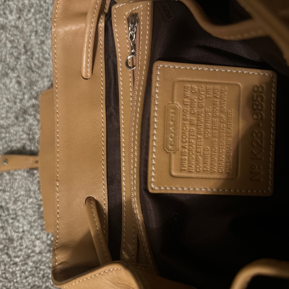 Leather coach backpack - Picture 5 of 8